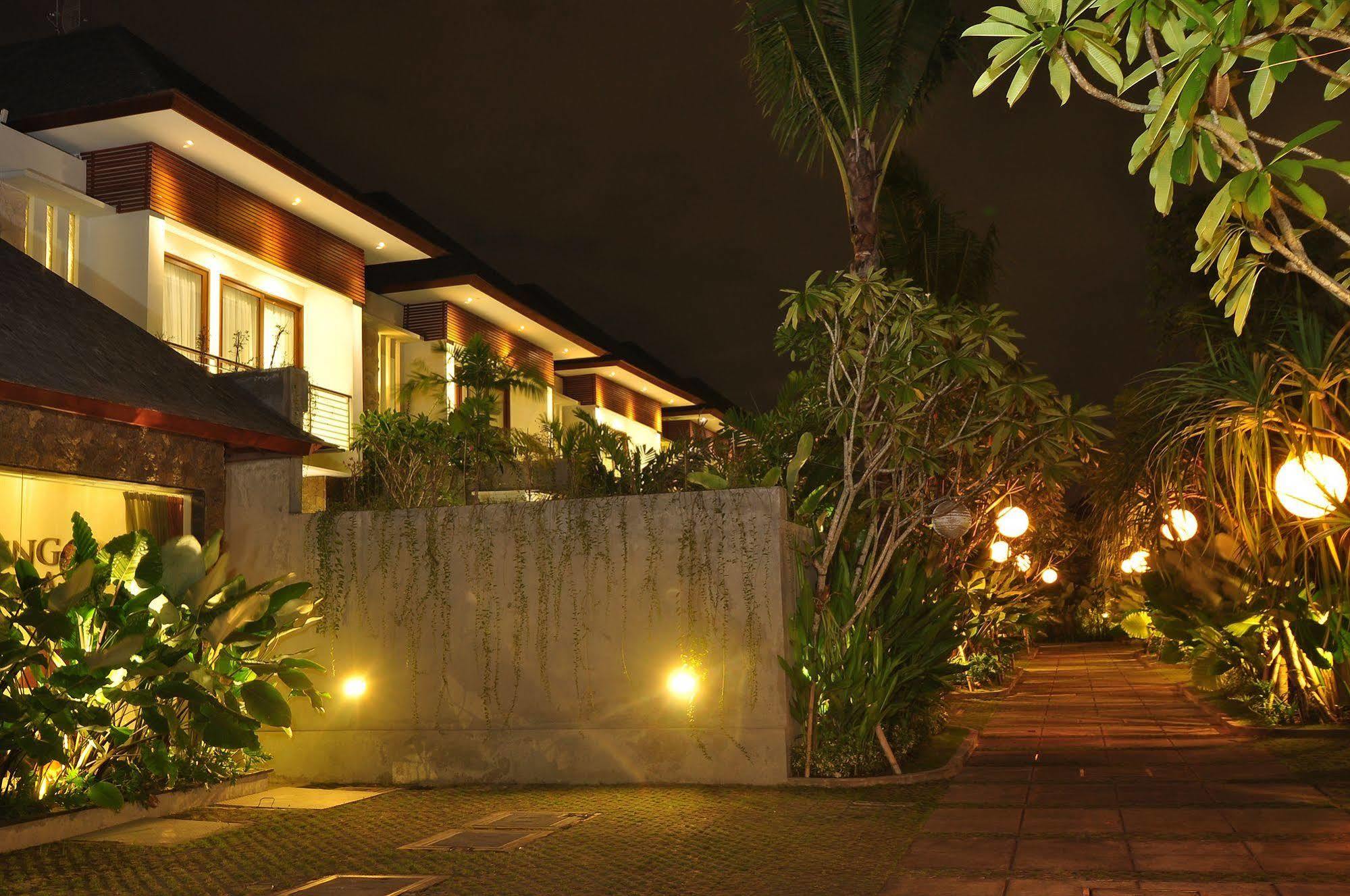 Kampoeng Villa Bali Kuta Lombok Kültér fotó