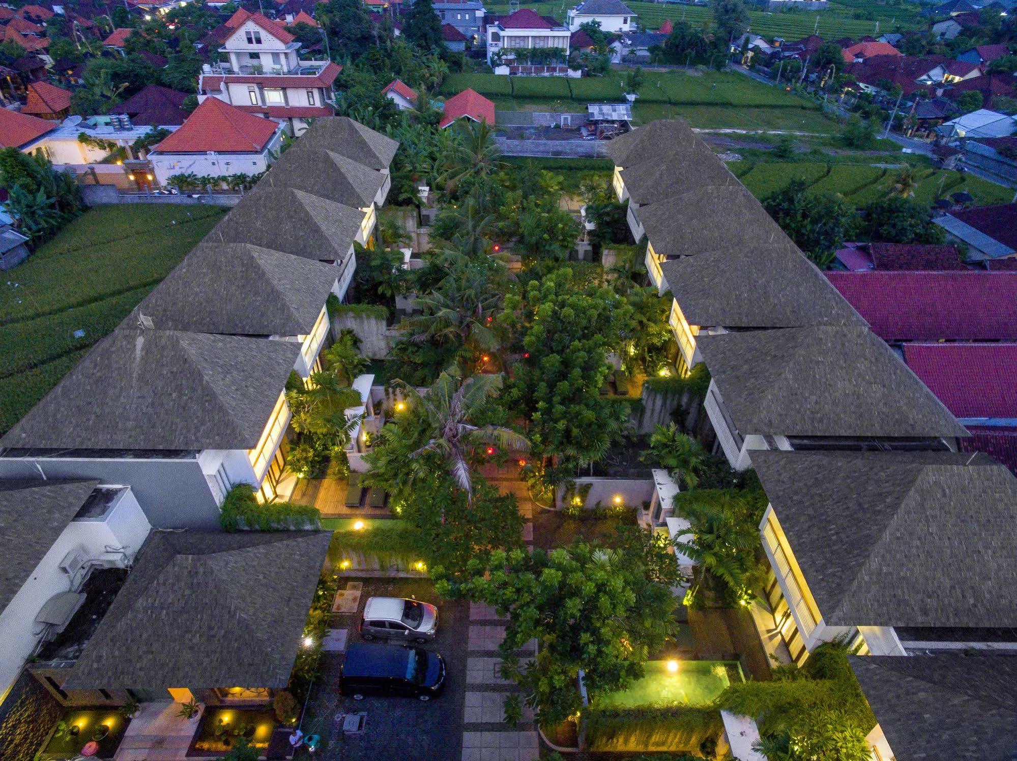 Kampoeng Villa Bali Kuta Lombok Kültér fotó