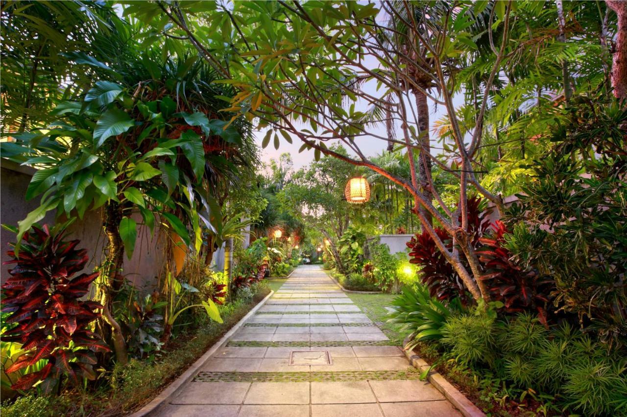 Kampoeng Villa Bali Kuta Lombok Kültér fotó